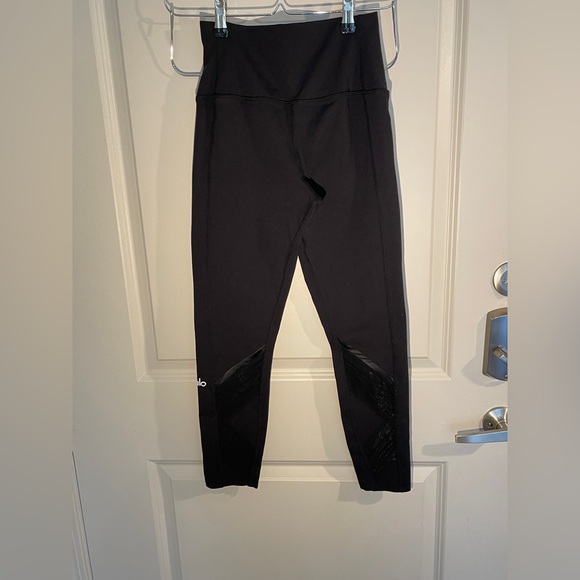 ALO Yoga Mesh High Waist Back Leggings Size Small - Picture 3 of 7